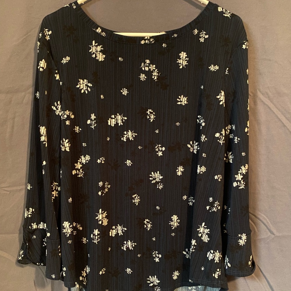 floral blouse